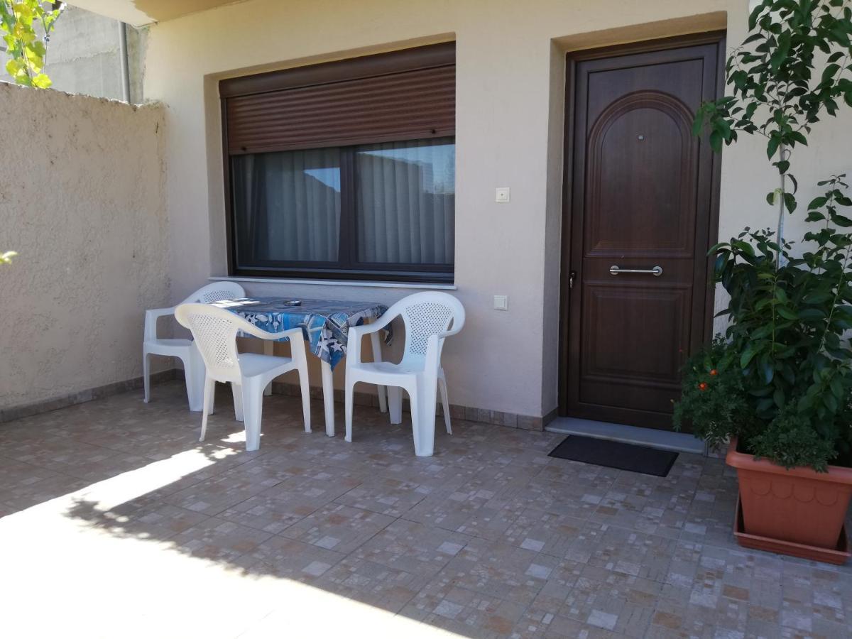 شقة Corner House ليبتوكاريا المظهر الخارجي الصورة