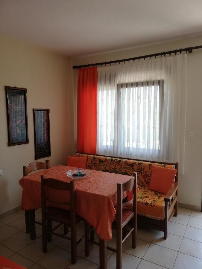 شقة Corner House ليبتوكاريا المظهر الخارجي الصورة